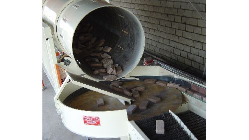 INSTALLATION « CALEIDOS » DE VIEILLISSEMENT POUR PRODUITS EN BÉTON ET PIERRE NATURELLE